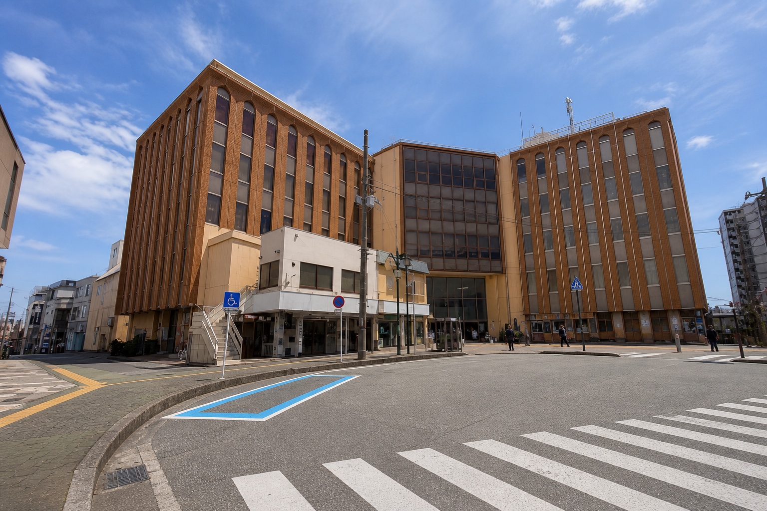 access-coma-exterior.jpg